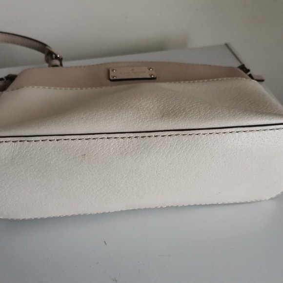Kate Spade Tan and White Crossbody Bag - Picture 3 of 10